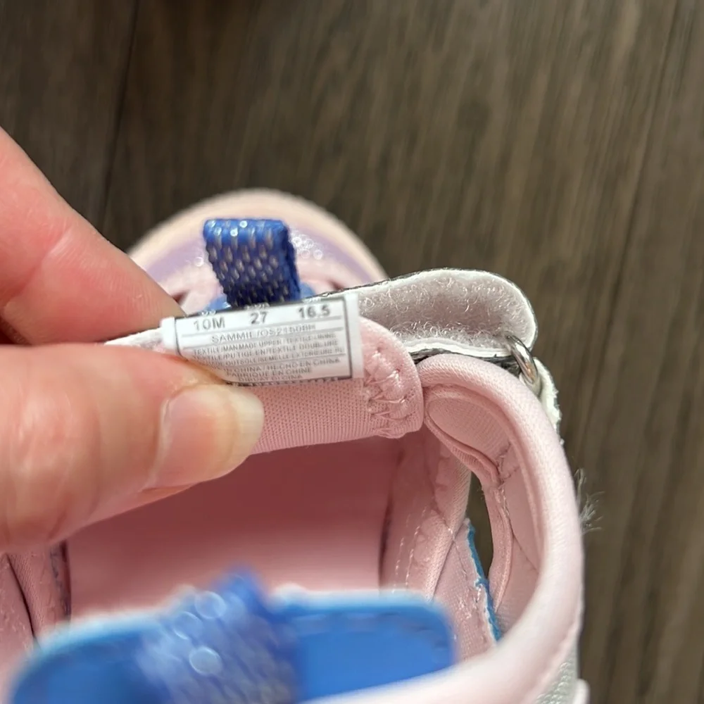 NWOT oshkosh bigosh washable shoes